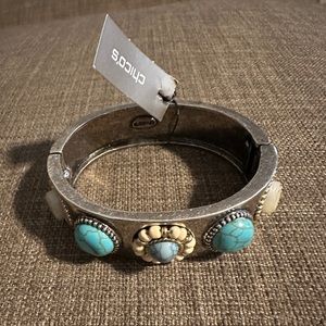 Chico’s turquoise and neutral beaded detail bracelet